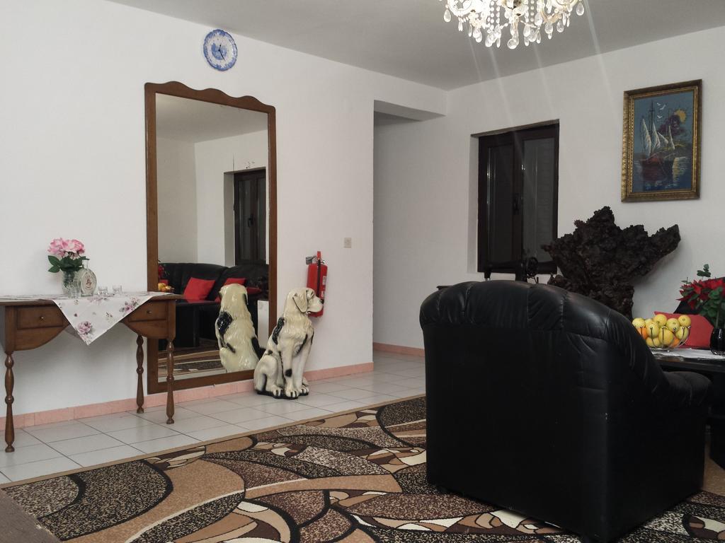 Apartments "Villa Mungos" Sobra Luaran gambar