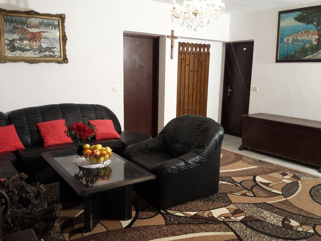 Apartments "Villa Mungos" Sobra Luaran gambar