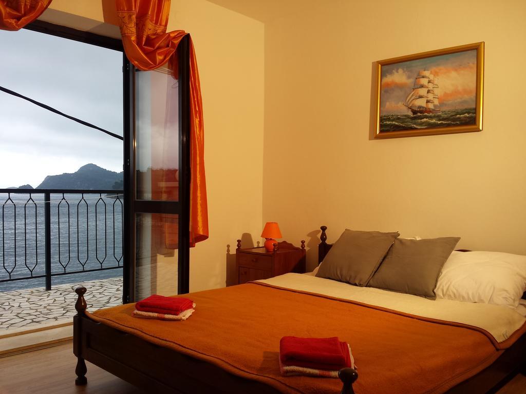 Apartments "Villa Mungos" Sobra Luaran gambar